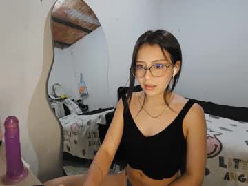 Creem_Baby stream photo from January 07, 2025