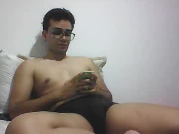 Javi_Gonzales1503 January 07, 2025 Chaturbate stream image