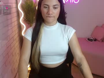 Chiara_Tay January 07, 2025 Chaturbate stream image