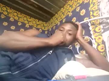 Bullgiant176080 January 08, 2025 Chaturbate stream image