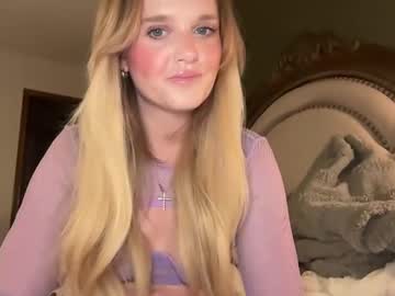 Booksnlooksgirl stream photo from January 08, 2025