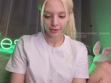 Lesi_Moonie January 08, 2025 Chaturbate stream image