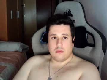 Pollito_95 January 08, 2025 Chaturbate stream image