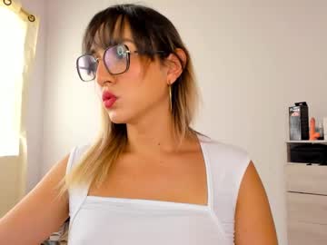 Andrea_Hillss2 January 08, 2025 Chaturbate stream image