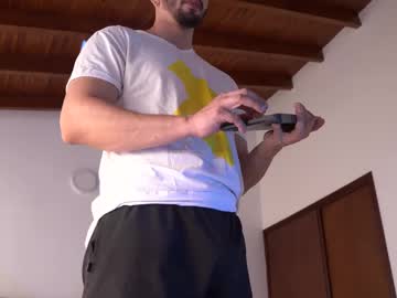 Ilovethegym1 stream photo from January 08, 2025