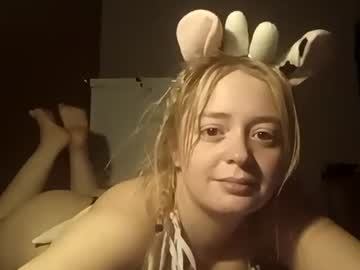 Myrabbithole January 09, 2025 Chaturbate stream image