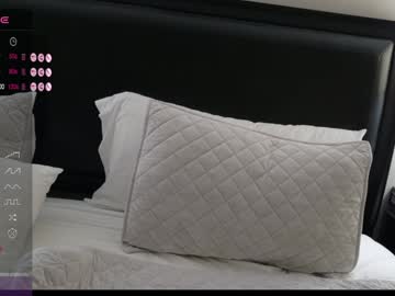 Mia1402 January 09, 2025 Chaturbate stream image
