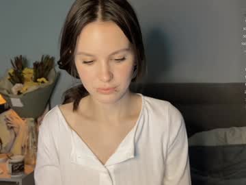 Yourher0in stream photo from January 10, 2025