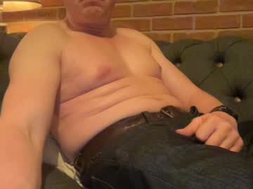 Curvedbritishguy stream photo from January 12, 2025