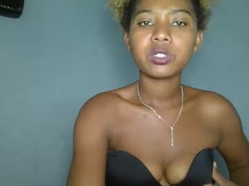 Florencia011 January 12, 2025 Chaturbate stream image