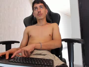 Dominic_Moretti1 January 12, 2025 Chaturbate stream image