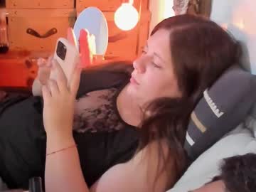 2littlefox stream photo from January 13, 2025