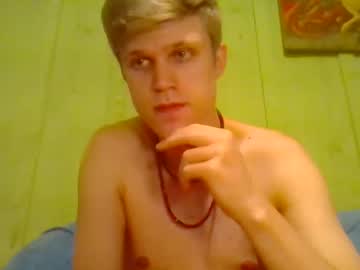 Rabbitwhitebr January 15, 2025 Chaturbate stream image