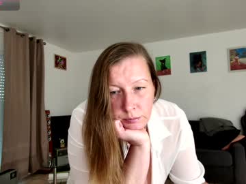 Lelena1319 January 15, 2025 Chaturbate stream image