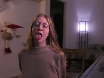 Hotchillylovers January 15, 2025 Chaturbate stream image