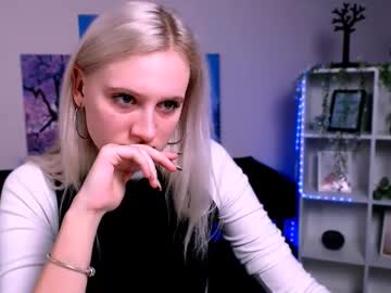 Flora_Ri January 16, 2025 Chaturbate stream image