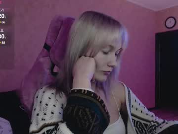 Crstl_Cstls_Glm January 16, 2025 Chaturbate stream image