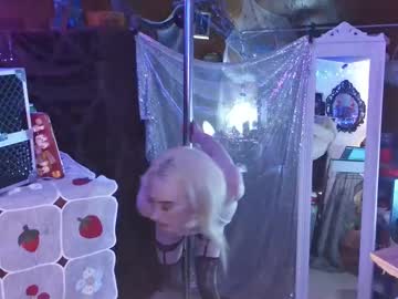 Halovalentine January 16, 2025 Chaturbate stream image