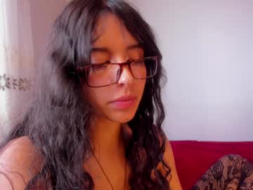 Aluna_0310 January 16, 2025 Chaturbate stream image