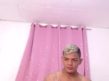 Denzel_Smith04 January 17, 2025 Chaturbate stream image
