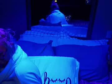 Kikilovespartylights January 17, 2025 Chaturbate stream image