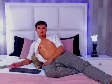 Cristophergrey_ January 17, 2025 Chaturbate stream image