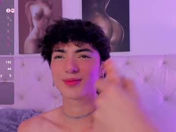 Elliot_Younng January 17, 2025 Chaturbate stream image