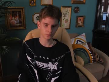 Yooung_Kitten January 17, 2025 Chaturbate stream image