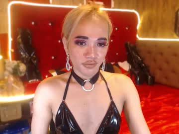 Urcumgirlasiants stream photo from January 17, 2025