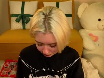 Moore_Iris January 17, 2025 Chaturbate stream image