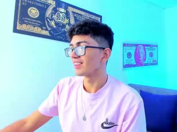 Tylerwhiite_ January 18, 2025 Chaturbate stream image
