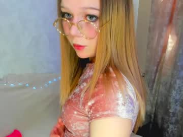 Melmooon January 18, 2025 Chaturbate stream image