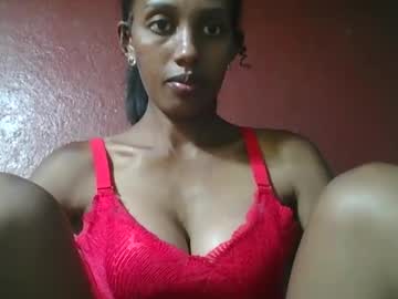 Ninie246746 January 18, 2025 Chaturbate stream image