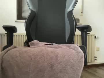 Hornyhupen January 19, 2025 Chaturbate stream image