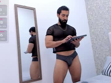 Maxstrong01 January 19, 2025 Chaturbate stream image