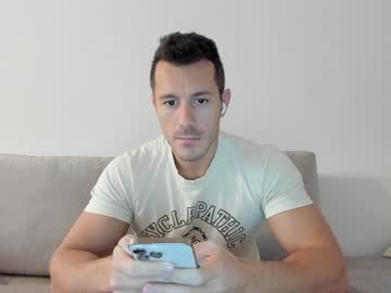 Roberto4ever January 21, 2025 Chaturbate stream image
