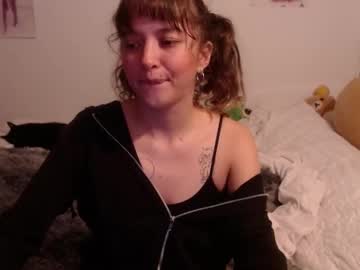 Pikawiii January 21, 2025 Chaturbate stream image