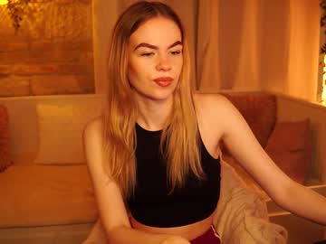Snowbarbieee January 22, 2025 Chaturbate stream image