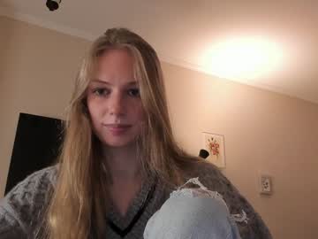 Magic_Couple13 January 23, 2025 Chaturbate stream image