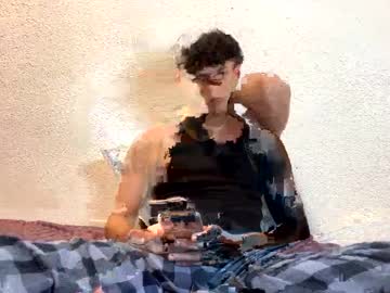Prettyhungboy January 24, 2025 Chaturbate stream image