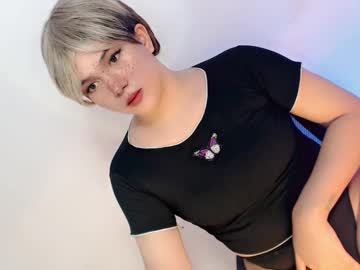 Yourlovingpearl stream photo from January 24, 2025