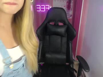 Lili_Roberts_B January 24, 2025 Chaturbate stream image