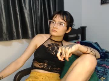 Renesme_Petite18 January 25, 2025 Chaturbate stream image