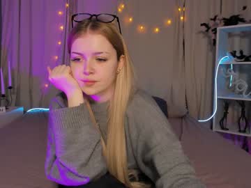 Bluberry_Fox January 25, 2025 Chaturbate stream image
