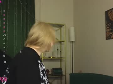 Lunalovelyy_ January 27, 2025 Chaturbate stream image