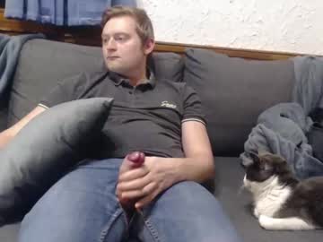 Largebit17 January 28, 2025 Chaturbate stream image