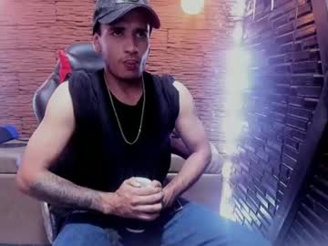 Axell_Cross2 January 29, 2025 Chaturbate stream image
