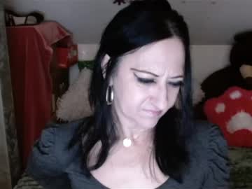Debramilf stream photo from January 31, 2025