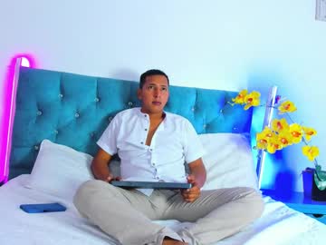 Adrianmatthew February 01, 2025 Chaturbate stream image