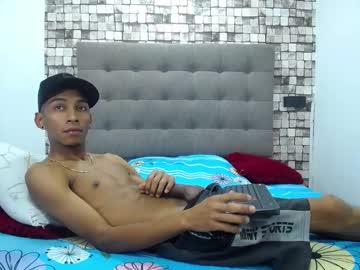 Alejandro_King1 February 01, 2025 Chaturbate stream image